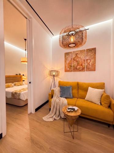 NEW! Designer flat with private patio in Triana