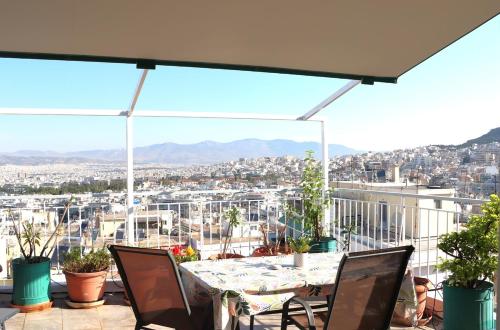 Bright penthouse with amazing panoramic views!!!