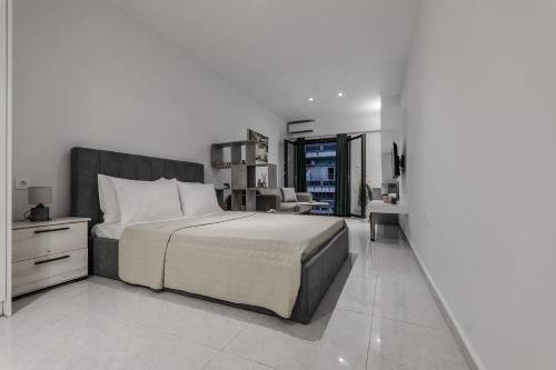 PNP Apartments - City & Sea View