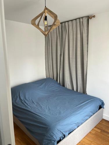 Bright Apartment 2 Min Walk to Metro Paris 14