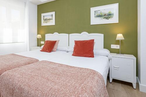 Holiday Apartment Cisneros in Malaga City by Solaga Holiday Homes