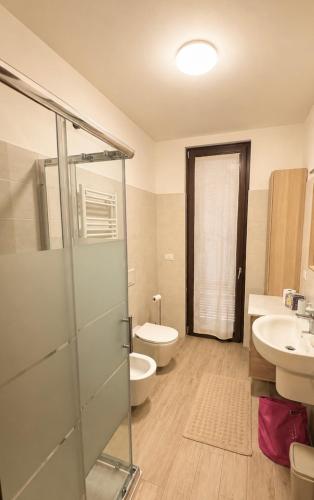 Kylpyhuone majoituspaikassa Cornaro Apartment
