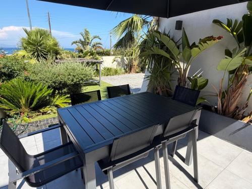 Villa 8 pers à 30m de la mer