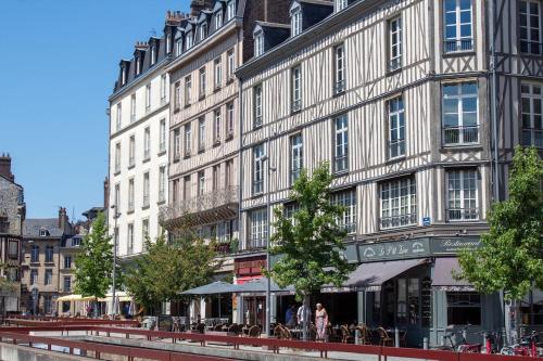 Botanique Duplex rénové Centre historique