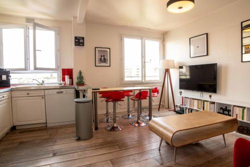 Spacious apartment near Père Lachaise
