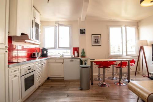 Spacious apartment near Père Lachaise