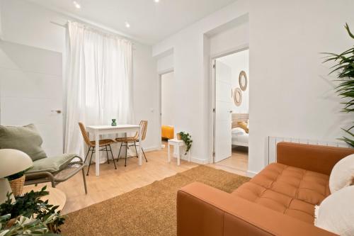 Hogar Madroño - 3BR - A-C - Downtown