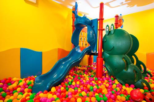 Der Kid's Club in der Unterkunft FuramaXclusive Sandara Hua Hin at Cha-am Beach