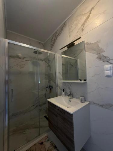 Luxury apartment PRONOIA with swimming pool
