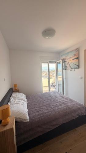 Luxury apartment PRONOIA with swimming pool