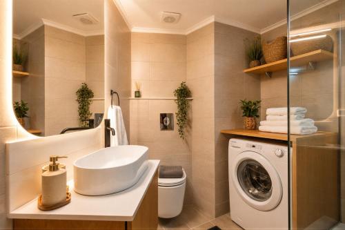Elegant Apartment near Kalamata Center