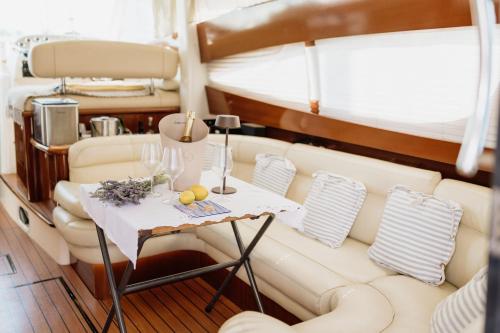 ANIMA MARIS Yacht