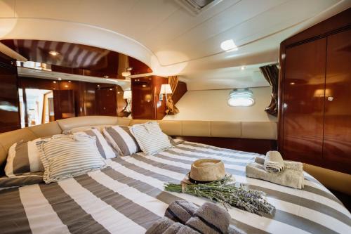 ANIMA MARIS Yacht