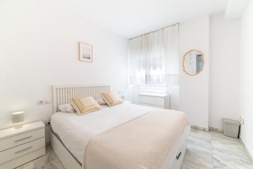 Home2Book Sevilla Terrace & Pool Apt