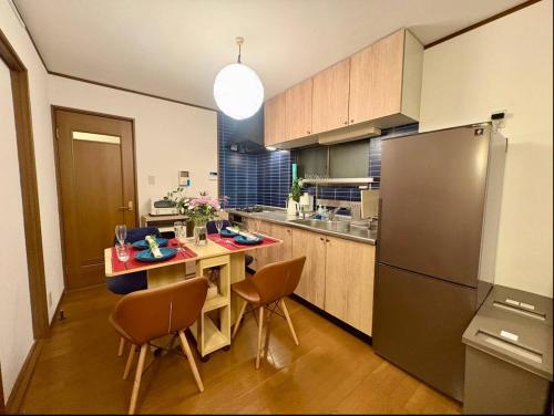 Namba 9 Min KIX Direct USJ Entire 3BR House