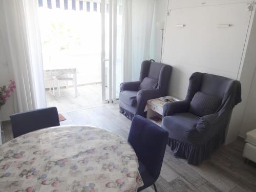Sunset apartment with sea view and free WIFI in the heart of Las Americas