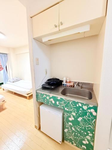 Shinjuku Kabukicho! Shinjuku Center新宿中心! !3min walk! JR 新宿!地铁站步行3分! 新宿歌舞伎!著名连锁大型公寓!一层24小时保安常驻! 625