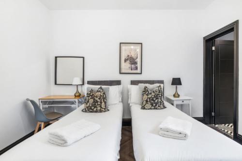 Jewel in the Laines Heart of Brighton with air conditioning photo 12