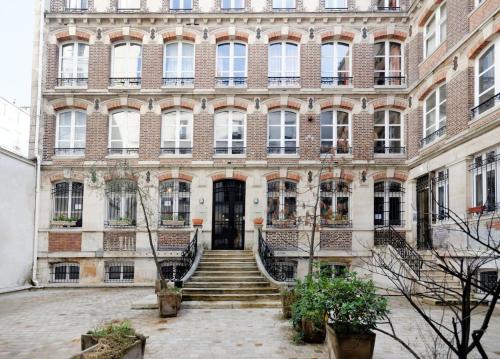 M2- Charming Apartment in Le Marais with AC