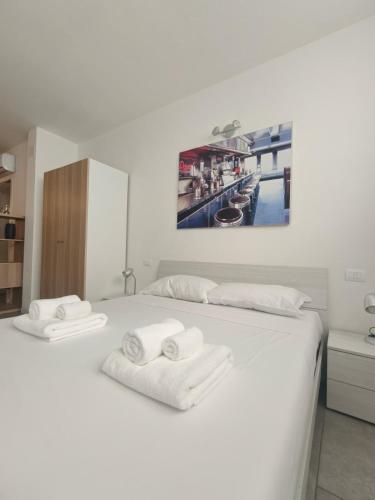 Strategic & Large Studio with Self Check In - Fondazione Prada, Milano with AC, Wifi, Washing Machine