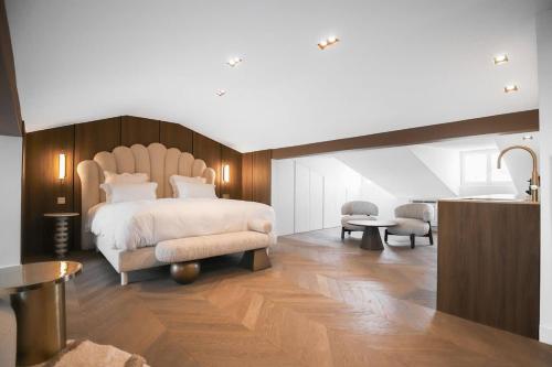 Luxury King Studio Cannes Center