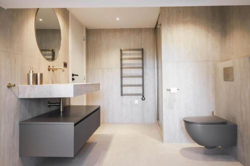 Luxury King Studio Cannes Center