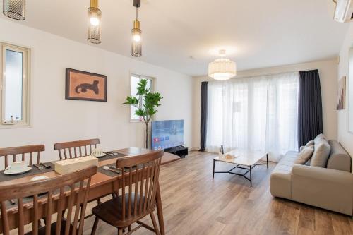 Newly Open! Direct access to Namba & Kansai Airport