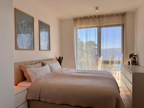 Jedro i Sidro Luxury Seafront Apartment with Panoramic Sea View