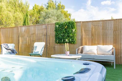 Le Clos des Plaisirs - Studio avec jacuzzi privé