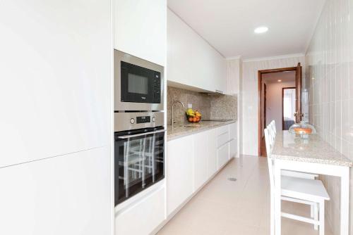 Bright & Spacious Flat with Balcony by HostWise