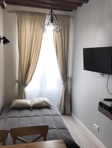 Le Marais New Studio