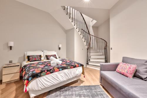 UrbanFlat 122 - Grand Appartement au centre de Paris