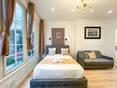 UrbanFlat 55 - Iconic Flat in Parisian Historic Passage