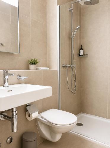 Apartment Stellina Ascona - Steps from Lido & Promenade - Balcony & Free Garage