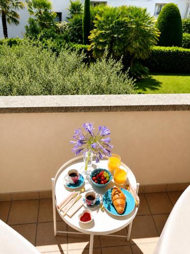 Apartment Stellina Ascona - Steps from Lido & Promenade - Balcony & Free Garage