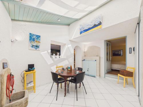 Maison pour 4, 200 m de la plage et tout à pied