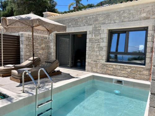 Goldeneye luxury Suites