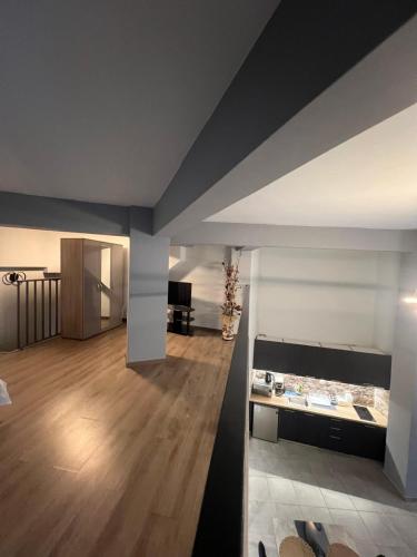 Thissio Luxury open-plan loft