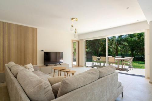 LA MÉSANGE Villa avec piscine et jardin photo 14