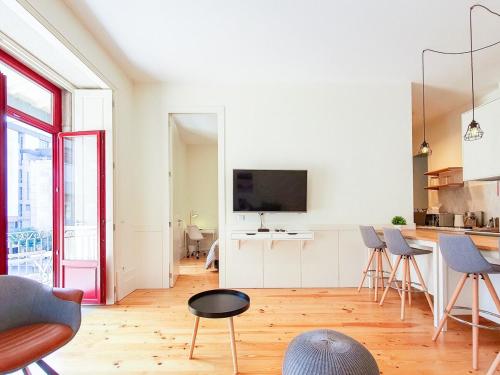 Comfortable flat, cozy balcony close to Aliados Av