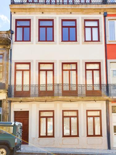 Comfortable flat, cozy balcony close to Aliados Av