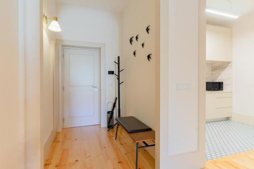 Spacious apartment with patio at historic center