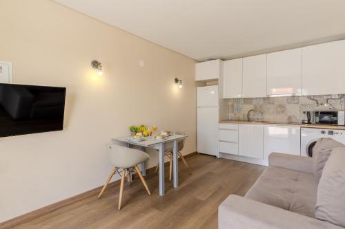 #390 New town Apartment with share pool