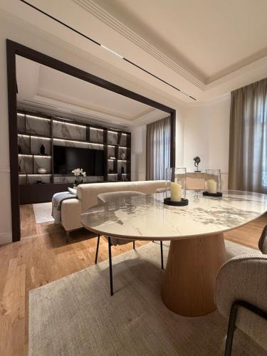 La Suite by LuxuruHomeSweetHome Center Cannes
