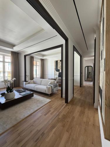 La Suite by LuxuruHomeSweetHome Center Cannes