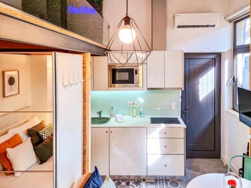 House with exclusive terrace in a private condo
