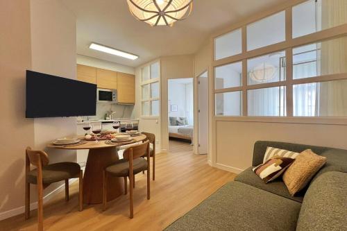 Historic Apt with View of Infante Square