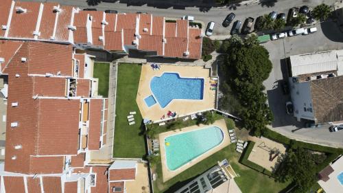 #405 Cozy 1BR Retreat Pool Close to Oura
