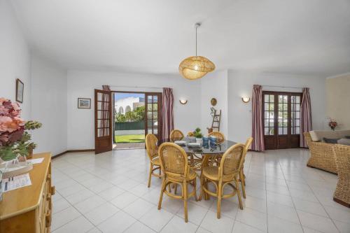 Villa Casa das Palmeiras by Villa Plus