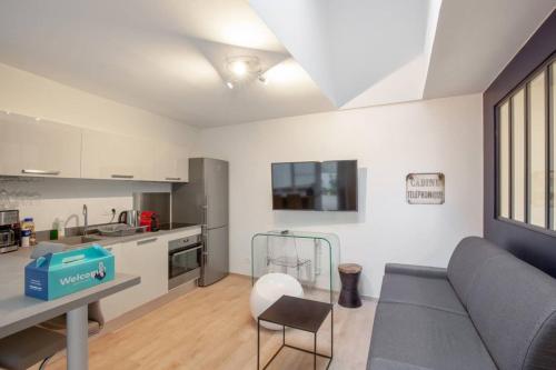 Beautiful Modern Apartment for 4 near Bastille